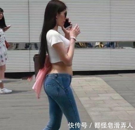 尴尬|凶猛，这么紧身的牛仔裤还得往里推，网友尴尬的癌症已经犯了