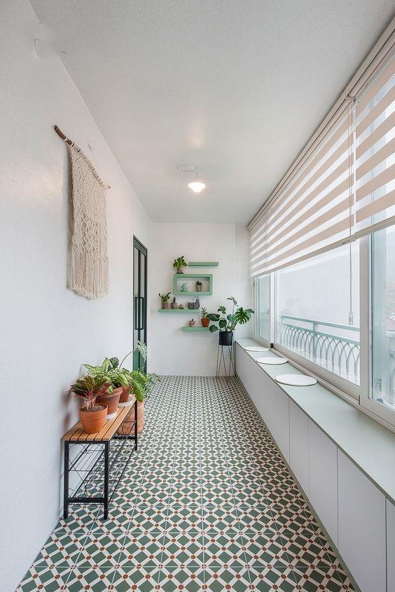 收纳|谁说飘窗只能装窗边室外阳台扶手边装一圈,效果比装窗边更高级