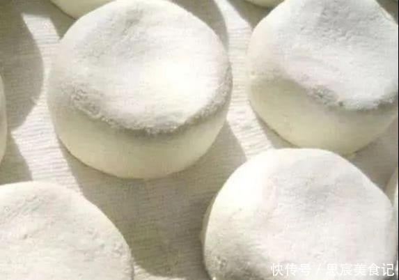 公认“坑人”的六种网红零食,紫皮糖上榜,吃过几种