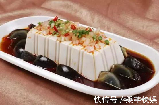 子姜爆鸭肠|美食推荐黄瓜木耳炒鸡蛋、子姜爆鸭肠、蒜炒五花肉、凉拌嫩豆腐