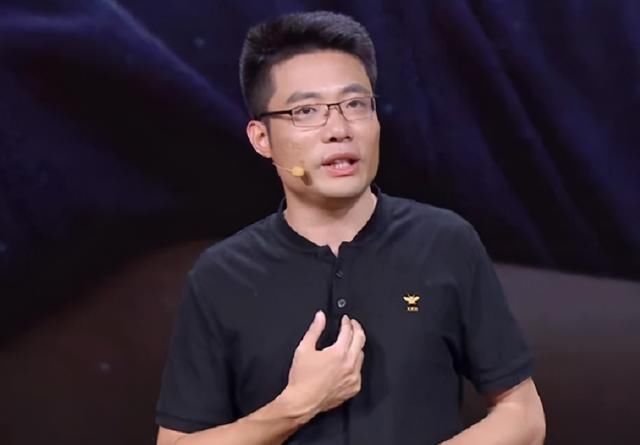 效果|大司马将解说当成直播惹众怒，若换成MISS,节目效果肯定更好