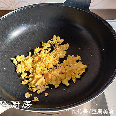 炒饭|腊味糯米饭这样吃，全家都喜欢