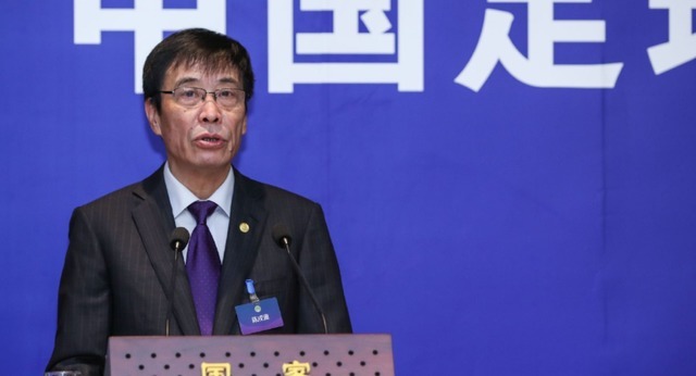 大名单|好家伙!国足52人+15名助教,一人不配出场,还让人入选?