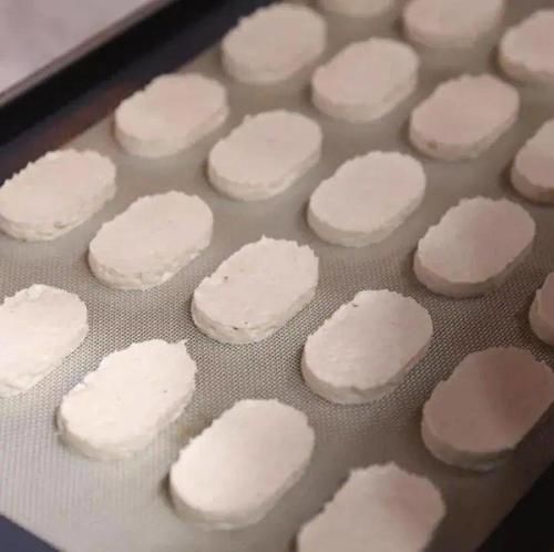  好吃|竟然比马卡龙还好吃，朗姆葡萄夹心饼干，超全配方+图解大曝光