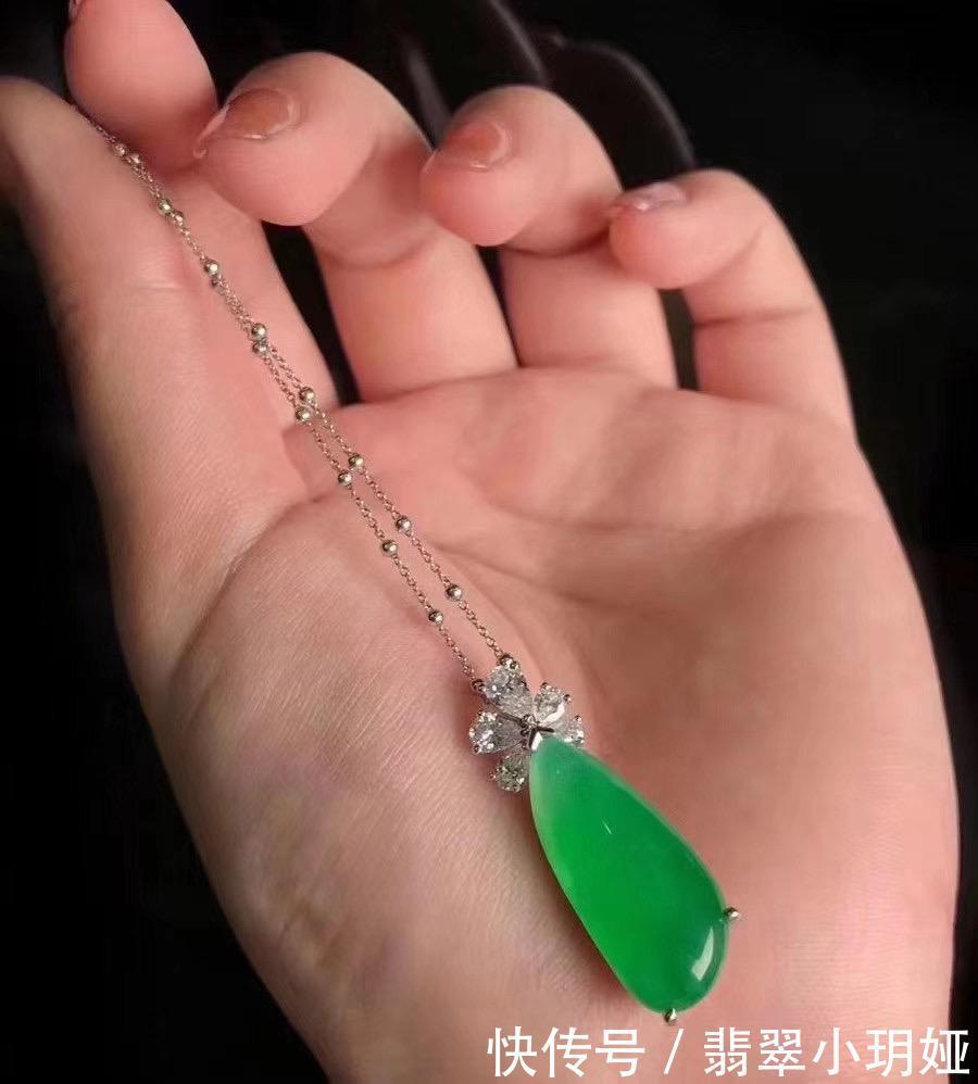 翡翠为什么要镶嵌？镶嵌的作用有什么？