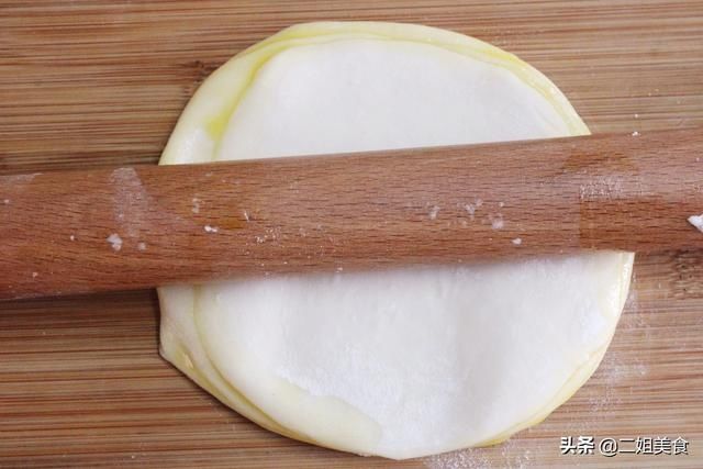 年夜饭加道菜，“四喜福袋”端上桌，寓意八方来福，财源滚滚