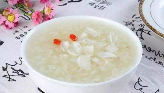 怀孕|宝宝可能在不经意时就来了,喝酒后发现怀孕了,对胎儿有影响吗