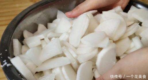 下饭|萝卜不仅可以用来做炖汤,奶奶教我这样做,清脆爽口,超级下饭
