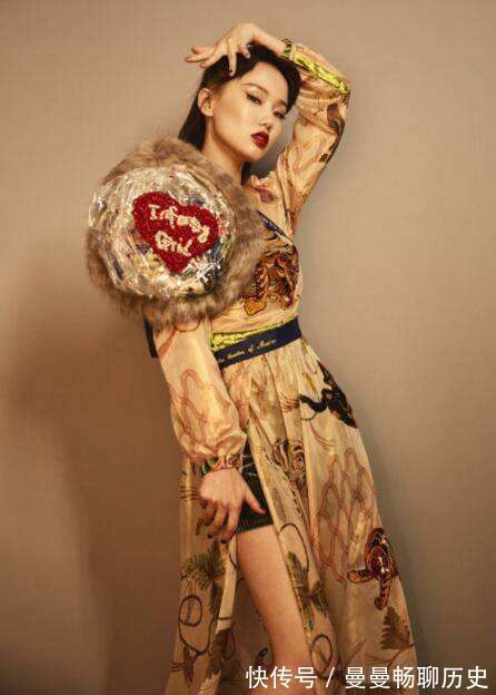 黃齡吐槽自己觀眾緣排名,你認(rèn)為她的表現(xiàn)如何?