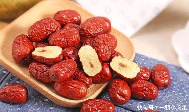吃法|立冬后,常吃红枣有5种好处,红枣有哪些营养的吃法?