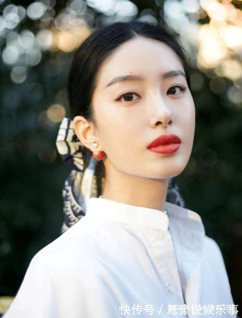 安利 手残党想要的3种减龄发型，随便一扎都是少女感，换个发型更年轻