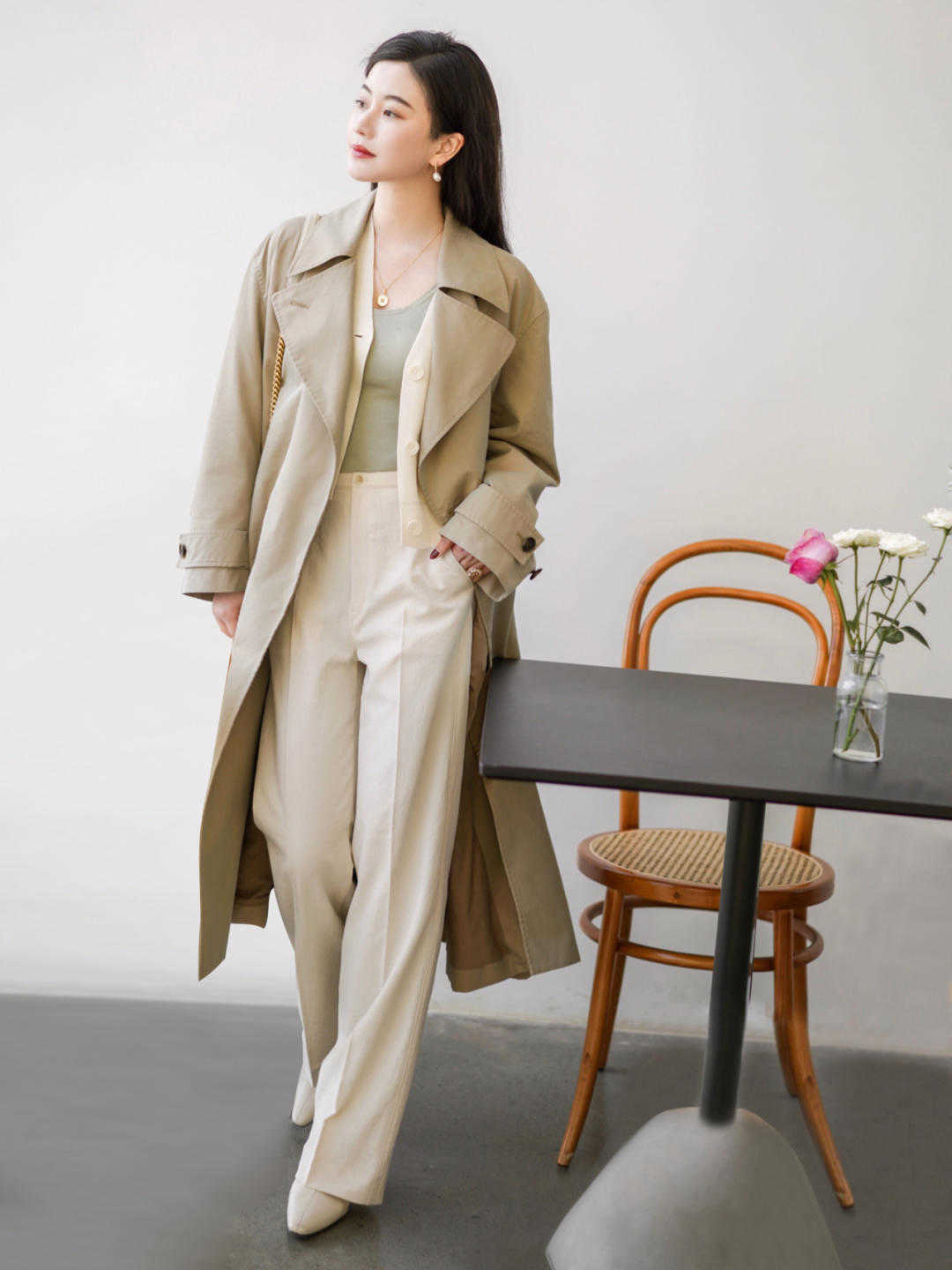 穿搭|长款会视觉疲劳，还难搭配，不，至少风衣不会