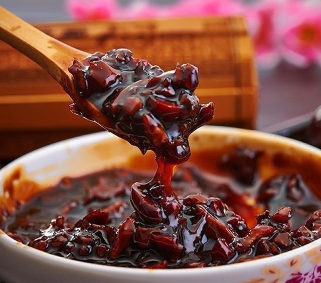 卵巢|女人不想老,想皮肤白净有弹性,就常吃这几种不起眼的食物