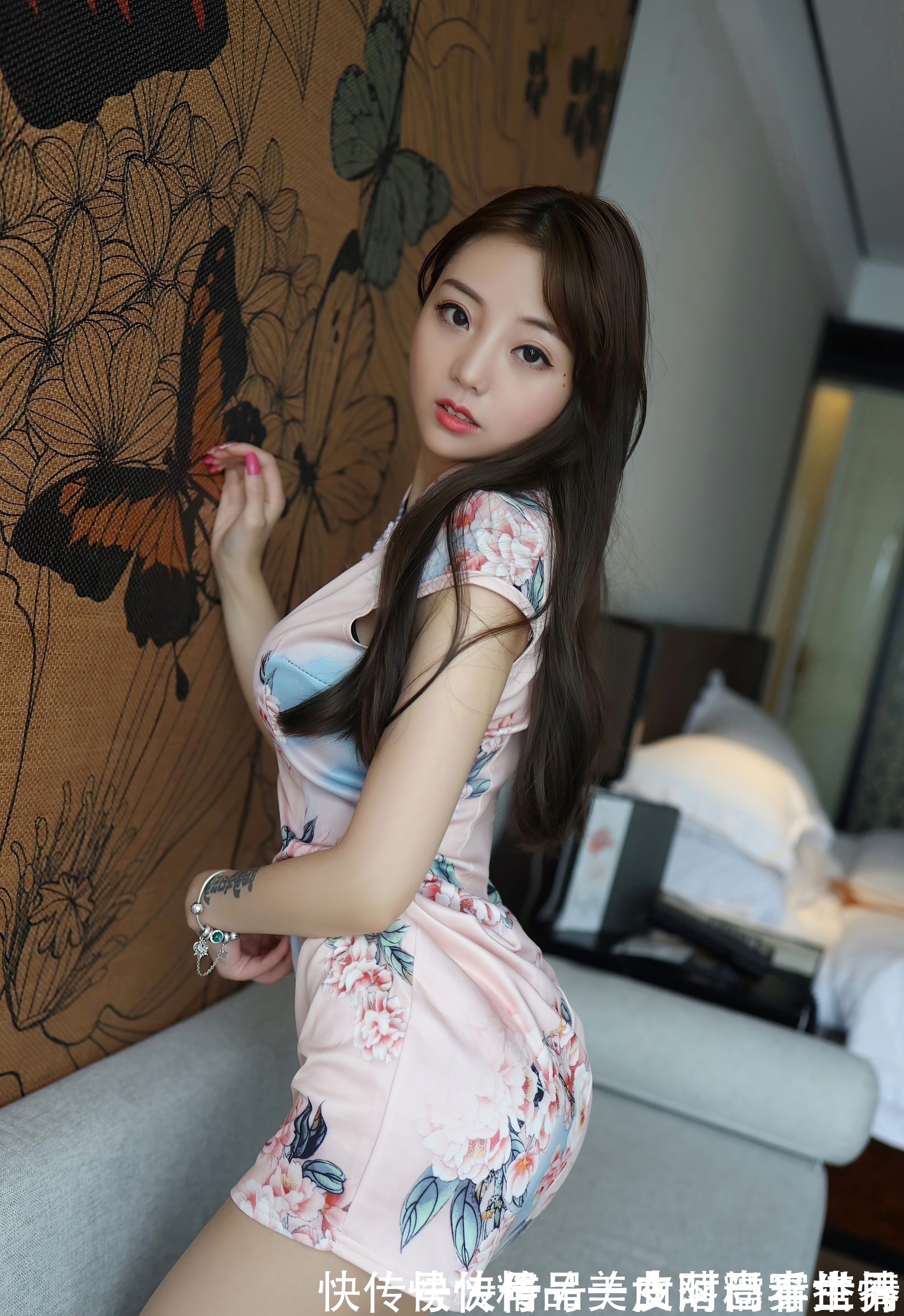 改良 改良版的旗袍,让你个性中又不失中国复古的韵味!