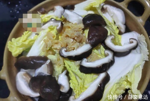  天冷，这菜要多吃，跟豆腐是绝配，焖一锅实在太鲜了，营养又暖身