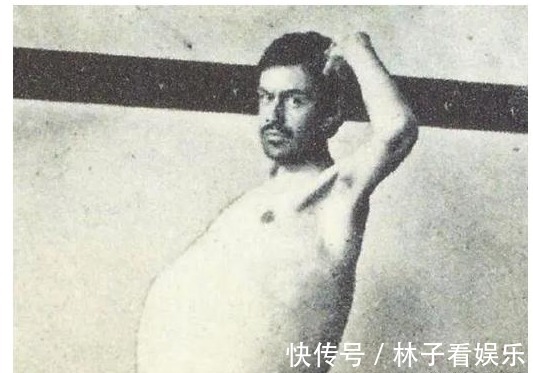 游客|他三年没上大便活活憋死,巨型大肠被放博物馆展览,吸引百万游客