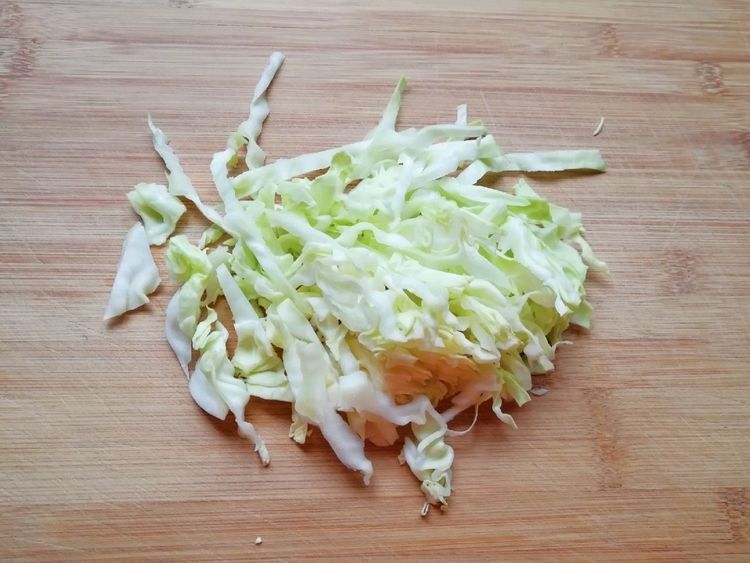 想吃炒面，自己在家就能做，简单几步就出锅，经济又实惠