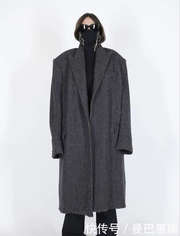 巴黎|Balenciaga 2021春夏|巴黎街头帅气的夜行者