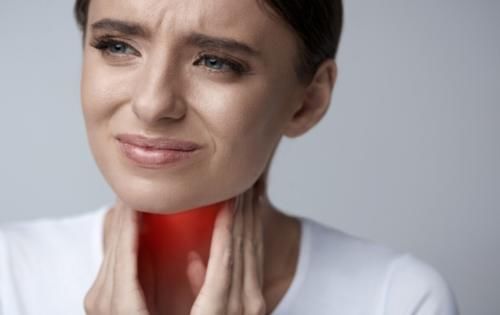 淋巴结肿大|食管癌的“4大症状”，使其成为医生认为“最痛苦”的癌症