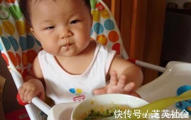 宝宝|孩子两岁前能吃“大人饭”吗?世卫组织:想喂,需要符合3个标准