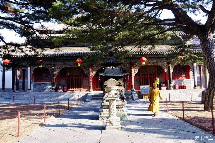 走进五台山最古老的寺院—显通寺