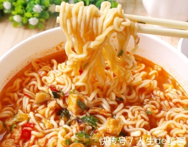 亚硝酸盐|早上起床后,宁愿饿肚子,尽量少吃4类早餐,建议早了解