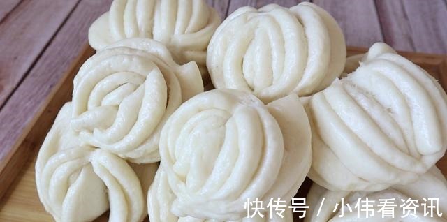 馒头|蒸馒头别只加酵母,再多加一勺“此料”馒头又暄又好看
