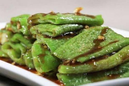 ?虎皮青椒，直接下油锅就错了！多加3步，虎皮青椒又香又起皮