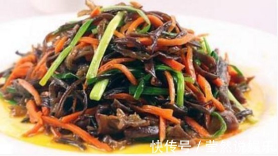 荤素搭配的几道家常菜，色泽诱人，鲜香下饭，家人吃的高兴又满足