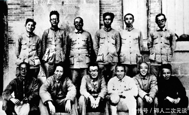 许世友|他当军长时,许世友是副军长,建国后他当了农民,在饥饿中病逝