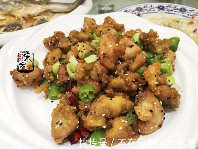 孩子|孩子3周岁宴席，880元标准上了27道菜，客人吃完竟说贵了