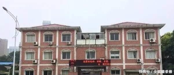 楼栋|买房挑楼层不是重点，售楼小姐透露：聪明的人都挑“楼栋”！