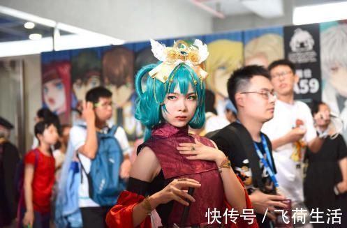 Cos圈|换件衣服后就说是Cos?实锤了,Cos圈这么乱的源头就是她们了?