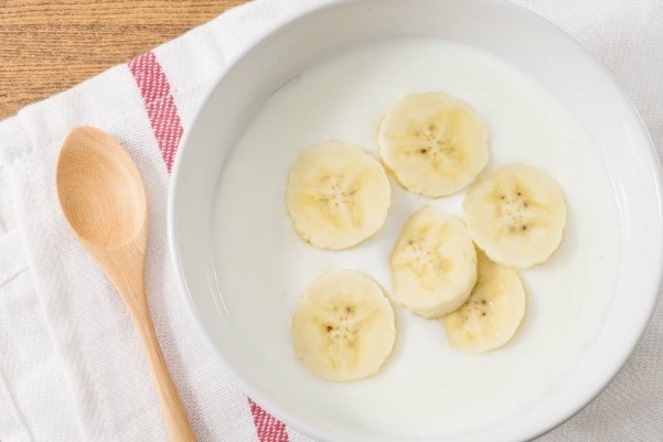 消化吸收|香蕉和3种食物一起吃,排毒减肥营养加倍,女性朋友可以常吃