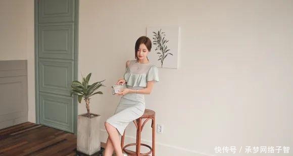 淡青|美女鉴赏:朦胧薄荷竹叶淡青吊摆连衣裙