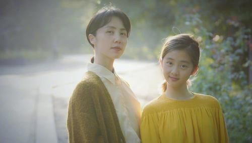 7年过去，“放养”的黄多多和“严管”的森碟，2人行为方式不一样