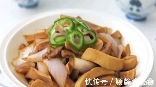 血管|炒洋葱时加“一物”,比肉还好吃,美味下饭,软化血管,早食早受益