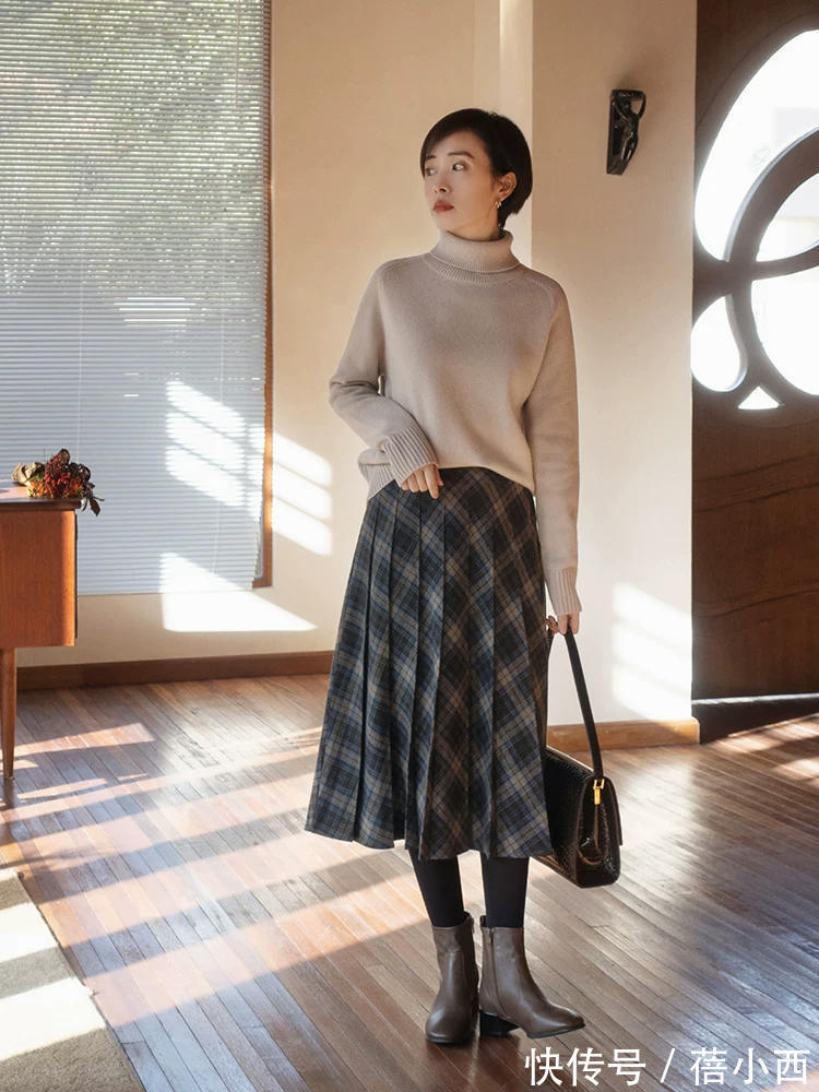 针织裙 穿衣从“土气”到“高雅大气”,40+女人需要做啥?半身裙能帮你