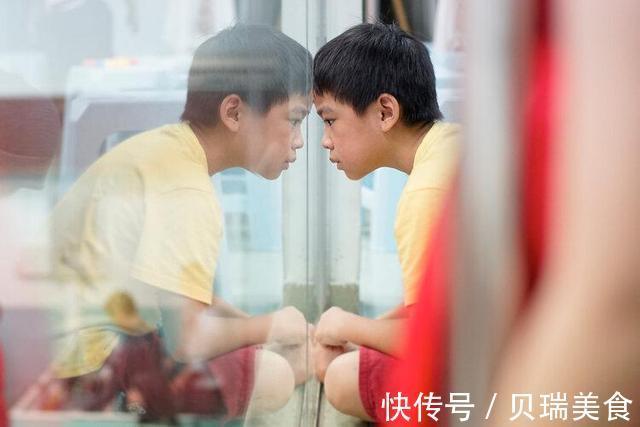 反季节|中国父母之殇:53万儿童性早熟,“催熟”孩子的不是豆浆和鸡肉