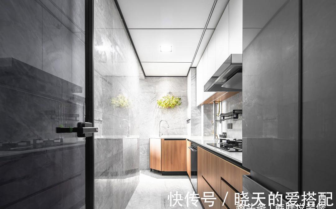 主卧室|98㎡简约三居室,删繁就简,没有花里胡哨的设计,却更加温馨舒适