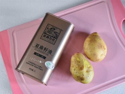 亚麻籽油|长期便秘的人，记得隔天吃1次它，排出体内黑臭宿便，肚腩消失了