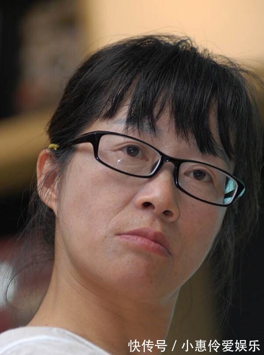 新雁|被他骂一年多,余秀华却公开写情书表白:亲爱的你骂得我魂不守舍