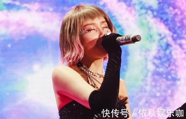 《浪姐》第一季已播完一年,有人赚得盆满钵满,有人继续在家抠脚