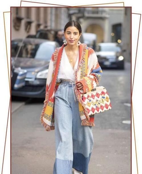 洋气|丑毛衣时尚穿搭,时髦洋气、难怪时尚潮人也在穿