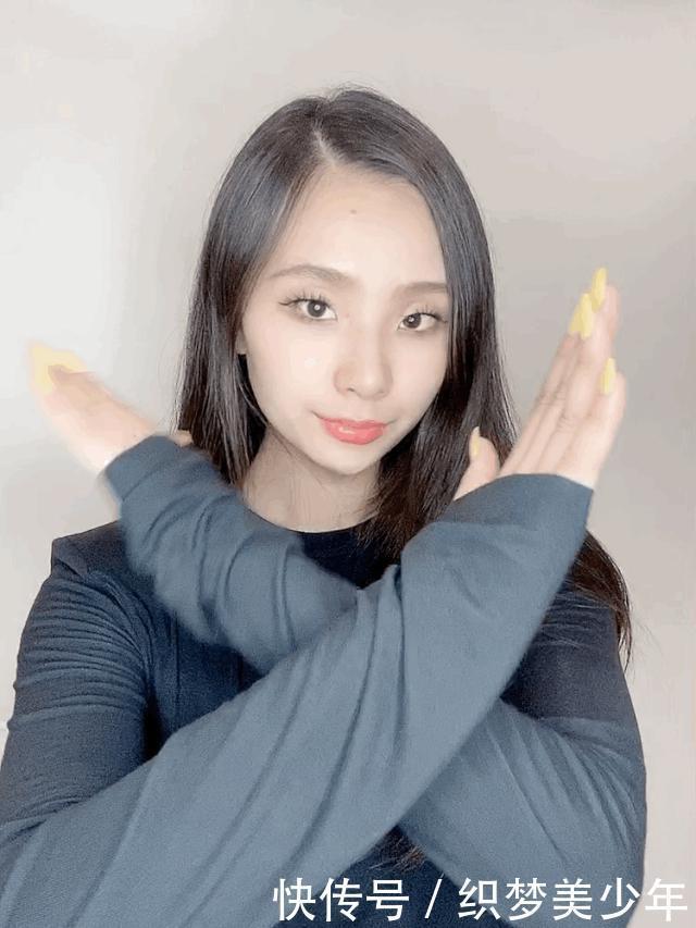 3 个偷懒穿搭公式 = 1分钟快速出门!