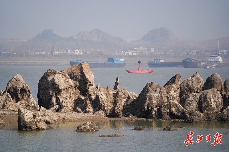 露出水面|水落“石”出 ，壮观美景藏不住