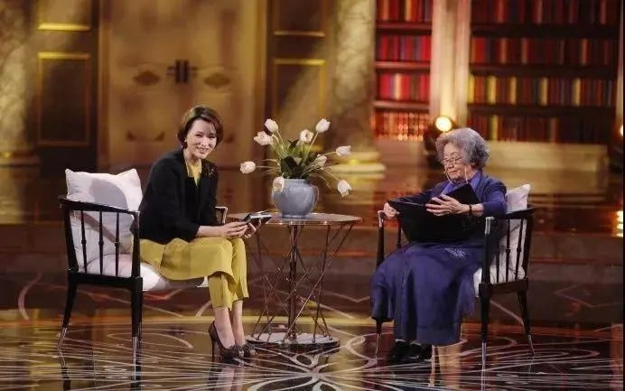 笑傲江湖之东方不败!为什么读书的人很好看?这是我见过最好的答案