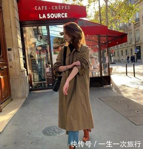 洛薇 秋天街头的“法式优雅”，我劝你这样穿，法国女人的时髦，你也有！