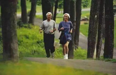 锻炼|60岁后的人要少锻炼，才是最好的长寿方法！老中医都认同
