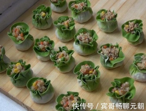 早餐就爱如此吃，简单卷一卷，松软香甜，比馒头香，越嚼越好吃